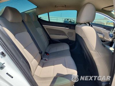 Zdjęcie 10 z 12 samochodu: 2019 HYUNDAI ELANTRA SEL VIN:5NPD84LF2KH438249 - miniatura