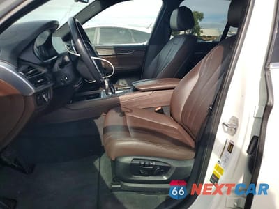 Zdjęcie 7 z 12 samochodu: 2018 BMW X5 XDR40E VIN:5UXKT0C58J0V99995 - miniatura