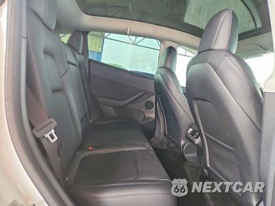 Zdjęcie 10 z 12 samochodu: 2022 TESLA MODEL Y VIN:7SAYGDEE3NF408630 - miniatura