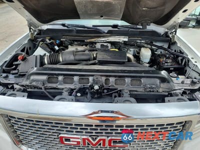 Zdjęcie 11 z 13 samochodu: 2017 GMC SIERRA K2500 DENALI VIN:1GT12UEY9HF247952 - miniatura