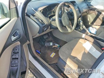 Zdjęcie 8 z 12 samochodu: 2016 FORD FOCUS SE VIN:1FADP3F21GL393268 - miniatura