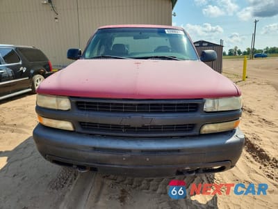 Piąte zdjęcie samochodu w środku: 2002 CHEVROLET SILVERADO K1500 VIN:2GCEK19T821311573 - miniatura