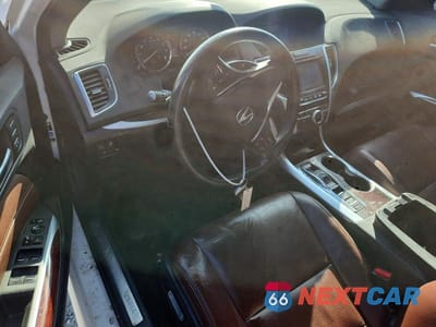 Zdjęcie 8 z 12 samochodu: 2016 ACURA TLX TECH VIN:19UUB3F57GA001247 - miniatura