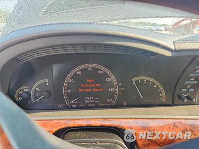 Zdjęcie 9 z 12 samochodu: 2009 MERCEDES-BENZ S 550 4MATIC VIN:WDDNG86XX9A257409 - miniatura