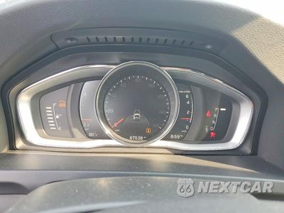 Zdjęcie 9 z 12 samochodu: 2018 VOLVO V60 T5 DYNAMIC VIN:YV140MSL0J2376875 - miniatura