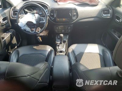 Zdjęcie 8 z 12 samochodu: 2019 JEEP COMPASS LATITUDE VIN:3C4NJDBB2KT843373 - miniatura