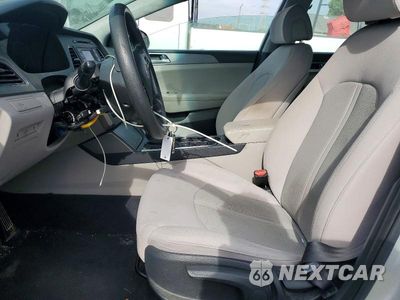 Zdjęcie 7 z 12 samochodu: 2016 HYUNDAI SONATA SE VIN:5NPE24AF7GH409474 - miniatura