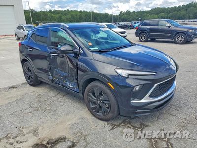 Czwarte zdjęcie samochodu z boku: 2024 BUICK ENCORE GX SPORT TOURING VIN:KL4AMDSLXRB096416 - miniatura