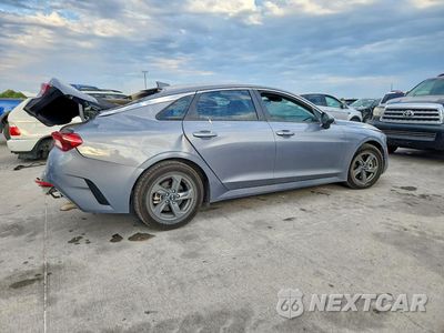 Trzecie zdjęcie samochodu z tyłu: 2021 KIA K5 LXS VIN:5XXG14J27MG029941 - miniatura