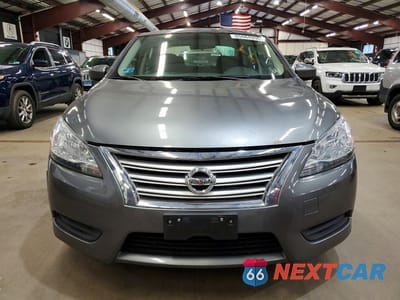 Piąte zdjęcie samochodu w środku: 2015 NISSAN SENTRA SV VIN:3N1AB7AP1FY364772 - miniatura