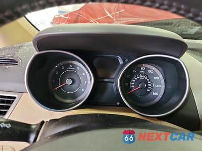 Zdjęcie 9 z 12 samochodu: 2013 HYUNDAI ELANTRA LIMITED VIN:5NPDH4AE9DH319126 - miniatura