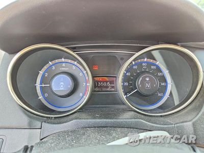 Zdjęcie 9 z 12 samochodu: 2012 HYUNDAI SONATA GLS VIN:5NPEB4AC5CH372411 - miniatura