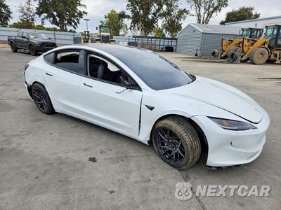 Czwarte zdjęcie samochodu z boku: 2025 TESLA MODEL 3 VIN:5YJ3E1EAXSF916114 - miniatura