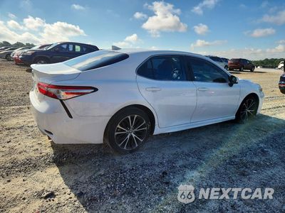Trzecie zdjęcie samochodu z tyłu: 2020 TOYOTA CAMRY SE VIN:4T1G11AK8LU892881 - miniatura
