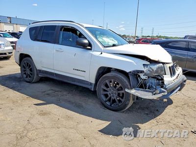 Czwarte zdjęcie samochodu z boku: 2015 JEEP COMPASS SPORT VIN:1C4NJCBA0FD210013 - miniatura