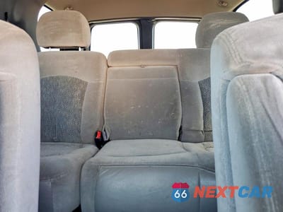 Zdjęcie 10 z 13 samochodu: 2001 CHEVROLET TAHOE C1500 VIN:1GNEC13T01J183704 - miniatura