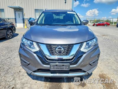 Piąte zdjęcie samochodu w środku: 2020 NISSAN ROGUE SV VIN:KNMAT2MV0LP505982 - miniatura
