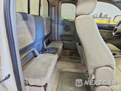 Zdjęcie 10 z 12 samochodu: 2006 TOYOTA TACOMA BASE VIN:5TETX22N06Z273137 - miniatura