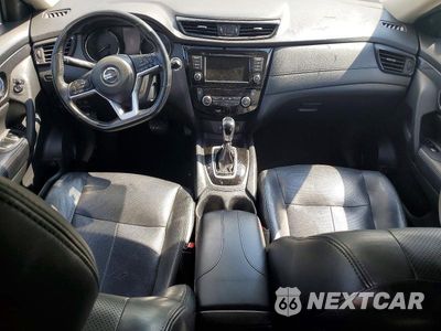 Zdjęcie 8 z 12 samochodu: 2018 NISSAN ROGUE SV VIN:KNMAT2MT2JP599035 - miniatura