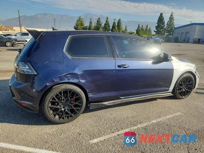 Trzecie zdjęcie samochodu z tyłu: 2016 VOLKSWAGEN GTI S/SE VIN:3VWYT7AU7GM025597 - miniatura