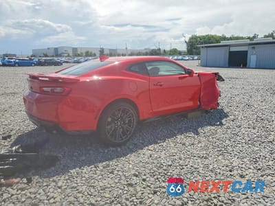 Trzecie zdjęcie samochodu z tyłu: 2018 CHEVROLET CAMARO ZL1 VIN:1G1FJ1R60J0108066 - miniatura