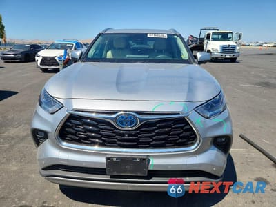 Piąte zdjęcie samochodu w środku: 2024 TOYOTA HIGHLANDER HYBRID PLATINUM VIN:5TDEBRCH7RS606296 - miniatura
