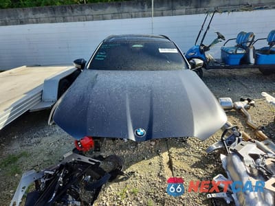 Piąte zdjęcie samochodu w środku: 2026 BMW M5 TOURING VIN:WBS83GV08TCW86473 - miniatura