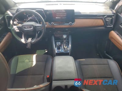 Zdjęcie 8 z 13 samochodu: 2024 GMC CANYON AT4 VIN:1GTP6DEKXR1320058 - miniatura