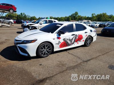 2021 TOYOTA CAMRY SE 4T1G11AK1MU434312 - główne zdjęcie licytacji z USA - miniatura