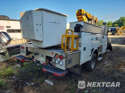 Trzecie zdjęcie samochodu z tyłu: 2020 FORD F550 SUPER DUTY BUCKET TRUCK VIN:1FDUF5HN9LDA14646 - miniatura