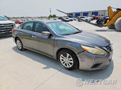 Czwarte zdjęcie samochodu z boku: 2016 NISSAN ALTIMA 2.5 S VIN:1N4AL3AP2GN358969 - miniatura