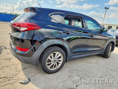 Trzecie zdjęcie samochodu z tyłu: 2018 HYUNDAI TUCSON SE VIN:KM8J23A43JU695419 - miniatura