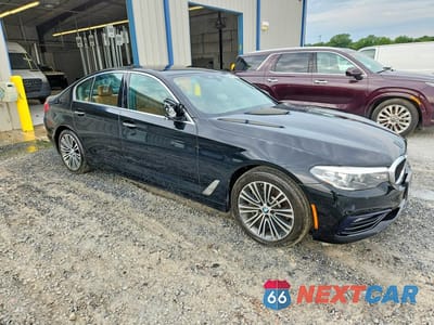 Czwarte zdjęcie samochodu z boku: 2018 BMW 540 XI VIN:WBAJE7C50JG891886 - miniatura