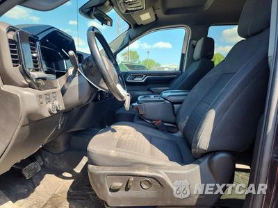 Zdjęcie 7 z 12 samochodu: 2023 CHEVROLET SILVERADO K1500 LT VIN:3GCUDDED6PG341188 - miniatura