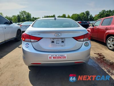 Zdjęcie 6 z 12 samochodu: 2012 HYUNDAI ELANTRA GLS VIN:5NPDH4AE1CH072750 - miniatura