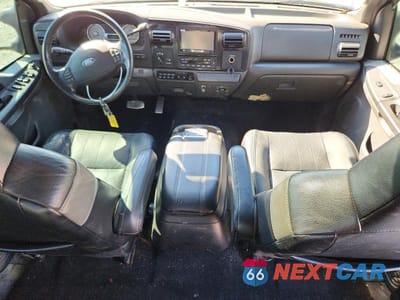 Zdjęcie 8 z 12 samochodu: 2005 FORD F250 VIN:1FTSW21P85EC90920 - miniatura