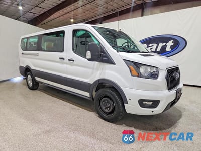 Czwarte zdjęcie samochodu z boku: 2025 FORD TRANSIT T-350 VIN:1FBAX2Y81SKA89109 - miniatura