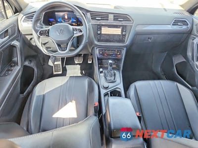 Zdjęcie 8 z 12 samochodu: 2022 VOLKSWAGEN TIGUAN SE R-LINE BLACK VIN:3VV8B7AX0NM000782 - miniatura