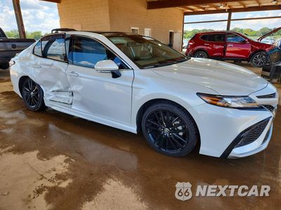 Czwarte zdjęcie samochodu z boku: 2021 TOYOTA CAMRY XSE VIN:4T1K61AK1MU567857 - miniatura