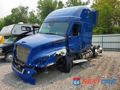 2024 FREIGHTLINER CASCADIA 3AKJHHDR8RSVB0685 - główne zdjęcie licytacji z USA - miniatura