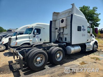 Trzecie zdjęcie samochodu z tyłu: 2016 PETERBILT 579 SEMI TRUCK VIN:1XPBDP8X2GD371220 - miniatura