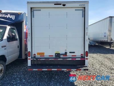 Zdjęcie 6 z 14 samochodu: 2024 GMC SAVANA BOX TRUCK VIN:1GD07RFP7R1215902 - miniatura