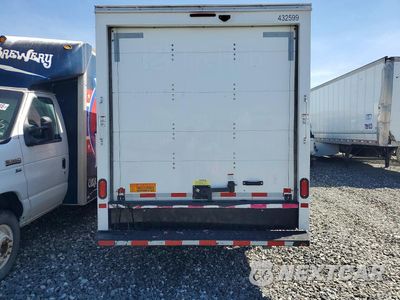 Zdjęcie 6 z 14 samochodu: 2024 GMC SAVANA CUT - BOX TRUCK VIN:1GD07RFP7R1215902 - miniatura