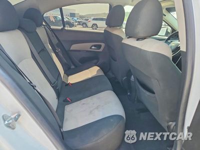 Zdjęcie 10 z 12 samochodu: 2011 CHEVROLET CRUZE LS VIN:1G1PC5SH3B7186156 - miniatura