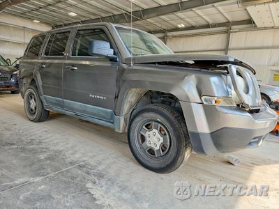 Czwarte zdjęcie samochodu z boku: 2011 JEEP PATRIOT SPORT VIN:1J4NF1GB9BD258542 - miniatura