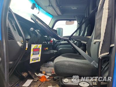 Zdjęcie 7 z 13 samochodu: 2023 KENWORTH T680 SEMI TRUCK VIN:1XKYDP9X0PJ243817 - miniatura