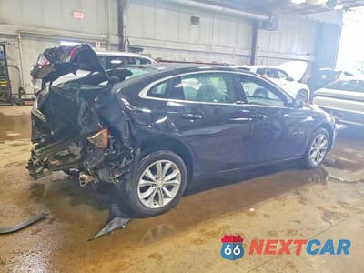 Trzecie zdjęcie samochodu z tyłu: 2025 CHEVROLET MALIBU LT VIN:1G1ZD5ST8SF127605 - miniatura