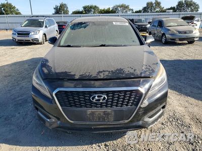 Piąte zdjęcie samochodu w środku: 2016 HYUNDAI SONATA HYBRID SE VIN:KMHE24L16GA013427 - miniatura