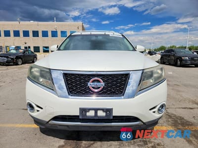 Piąte zdjęcie samochodu w środku: 2013 NISSAN PATHFINDER S VIN:5N1AR2MM8DC634563 - miniatura