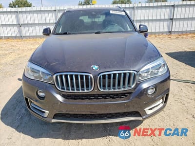 Piąte zdjęcie samochodu w środku: 2018 BMW X5 XDR40E VIN:5UXKT0C57J0W00358 - miniatura